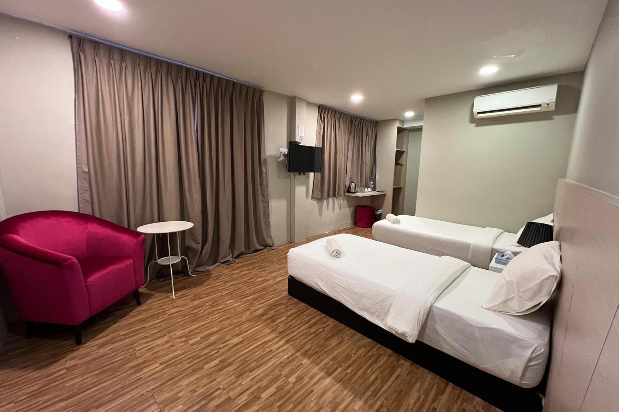 Princess Hotel Pontian Pontian Kecil Εξωτερικό φωτογραφία